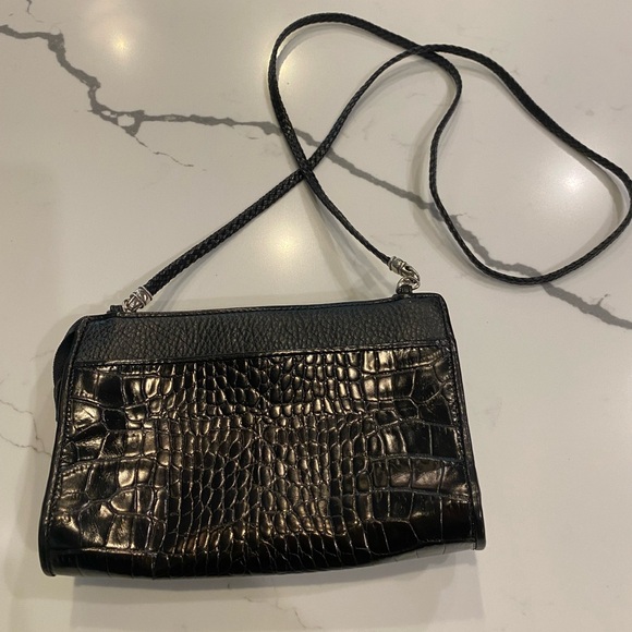 ☀️Host Pick☀️ EUC Brighton Black Leather & Croc Embossed Shoulder WOC - Picture 14 of 15